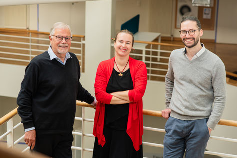 Martin Lutz, Eva Maria Pollerus, Niklas Sikner, der die Leitung des Orgelwettbewerbs um den Wiesbadener Bachpreis übernimmt.