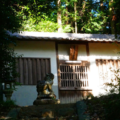 安寧天皇 神社 磯城津彦玉手看天皇 御陰井 祭神 磯城津彦玉手看命 配祀 豐受姫命 磯城津彦 和知津見