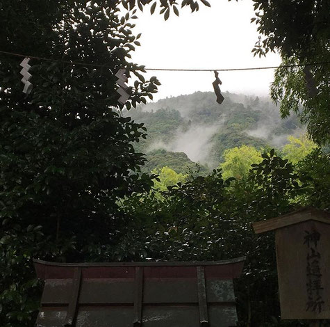 御諸山 遥拝 三輪山 三諸山 神奈備 磯城彦 崇拝 祭祀 出雲屋敷 蹈鞴五十鈴姫