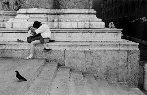 ꧁ ©Édouard Boubat, Bologne, Italie, 1987 ꧂