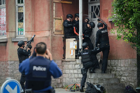 Evacuation d'un squat à Namur par le GIS équivalent du PAB 