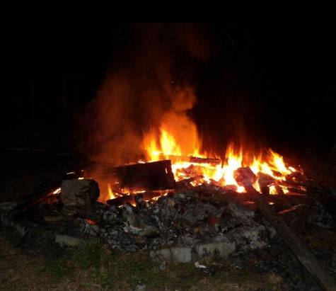 "Campfire" von Rosman80 auf HITRECORD als Bild für das Element Feuer