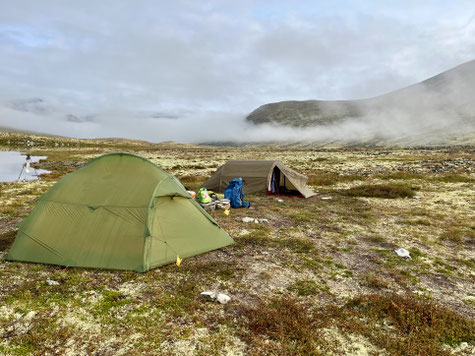 Exped Orion 3 UL und das MSR Tindheim 2 direkt nebeneinander