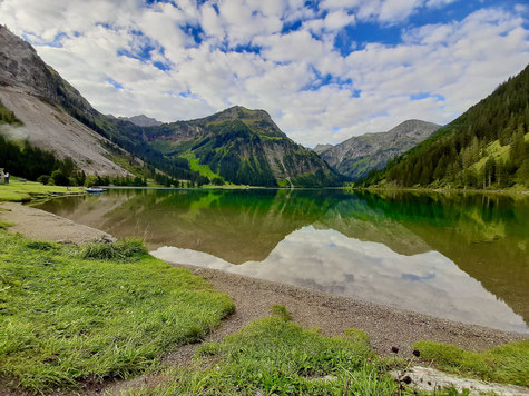 Früh morgens am Vilsalpsee