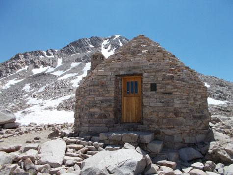 Die Steinhütte auf dem Muir Pass - Wow!