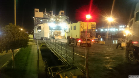 Boarding im Hafen von Bandar Abbas nach 7Stunden warten
