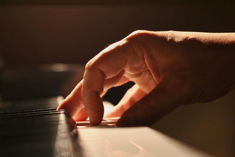 Klavierlehrer aus München Schwabing & Hadern - Großhadern erteilt Musikunterricht