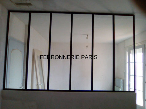 verriere en fer sablé,metalisé,thermolaqué en noir satiné pour une salle de bain