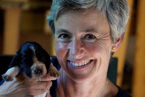 Eine stolze und glückliche Mitbesitzerin der Hundemutti, Fotos: Ulf F. Baumann