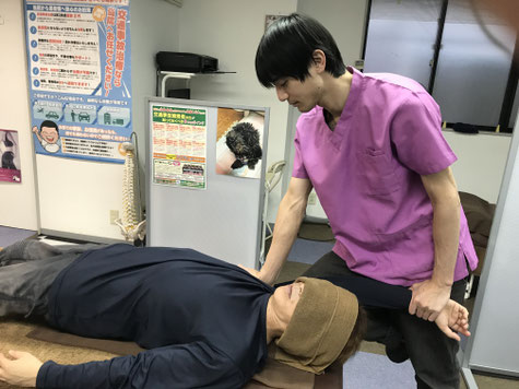 猫背矯正