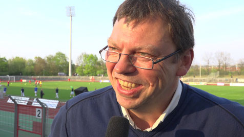 TeBe Geschäftsführer Andreas Voigt schwor auf Trainer Daniel Volbert. Foto: Christian Zschiedrich