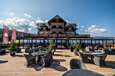 Terrasse unsers 5-Sterne Mountain Resort Seidorf 