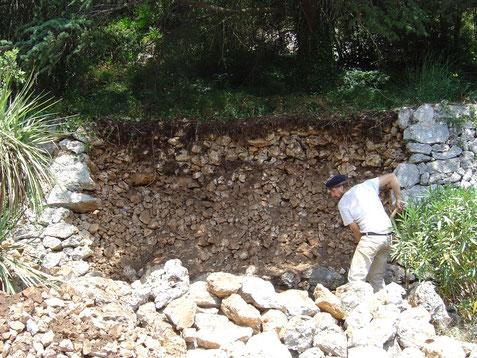 dry-stone-wall-restoration-old-rebuilding-walling