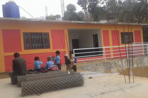 Ecole de Garimuti, reconstruction en cours