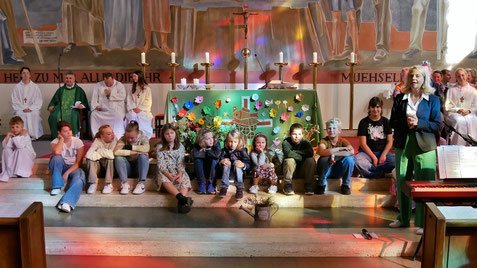 Am 14.September gibt es eine Kindermesse zum Thema Erntedank. Foto von der Erntedankmesse am 22.September 2024.