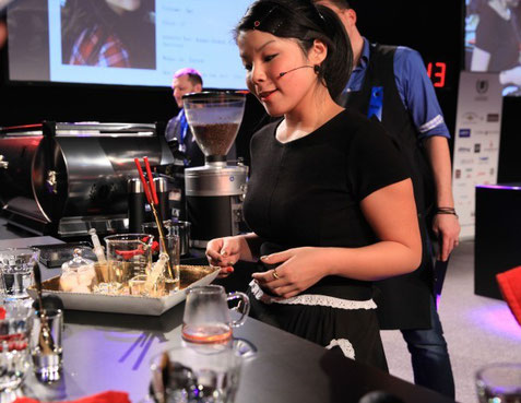 Die grosse Gewinnerin an den diesjährigen Schweizer Barista Meisterschaften heisst Emi Fukahori.