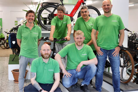 Pedlecs und Speed-Pedelecs anschauen, probefahren und kaufen in der e-motion e-Bike Welt in Berlin-Steglitz