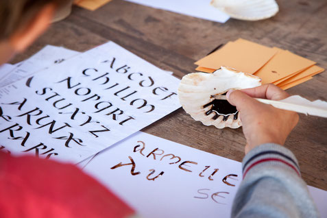 Apprentissage de la calligraphie