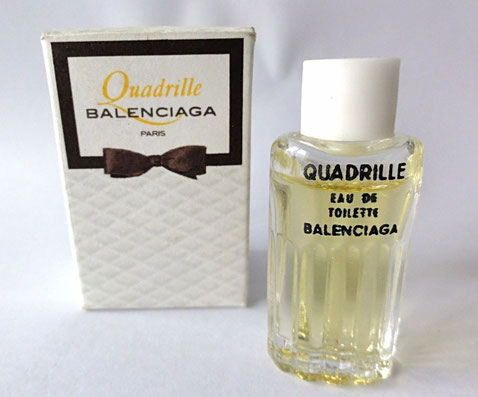 QUADRILLE - EAU DE TOILETTE, ANCIENNE MINIATURE AVEC BOUCHON BLANC PLASTIQUE CLIPE