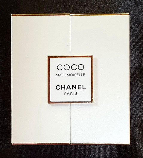 2012 - COCO MADEMOISELLE : COFFRET FERME