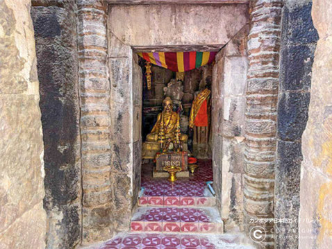 タ・プロームトンレバテイのジェイ・ポー寺院の内部