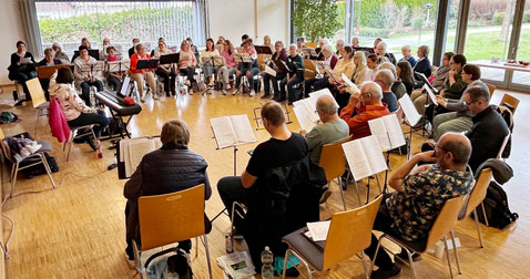 Bild vom TGV Chor zusammen mit GV Weiler beim Sonderprobentag