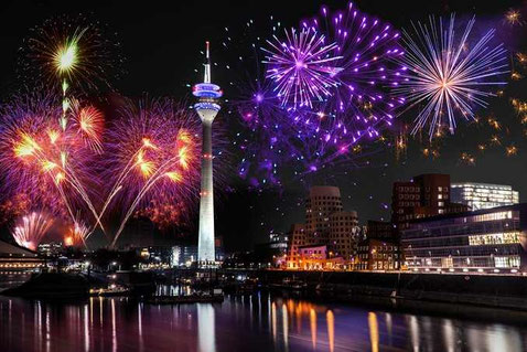 Düsseldorf Silvester am Rhein