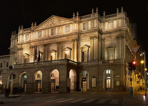 Eingang zur Opera Scala
