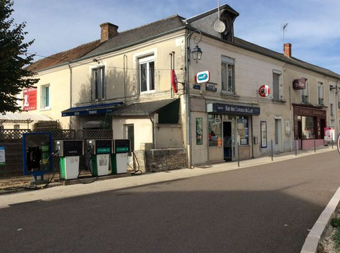 gezellig café PMU bar tabac wijn loire