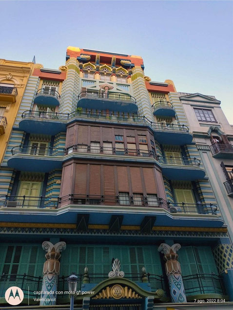 Casa Judía en la calle Castellón de Valencia, construida por el Arquitecto Juan Guardiola 