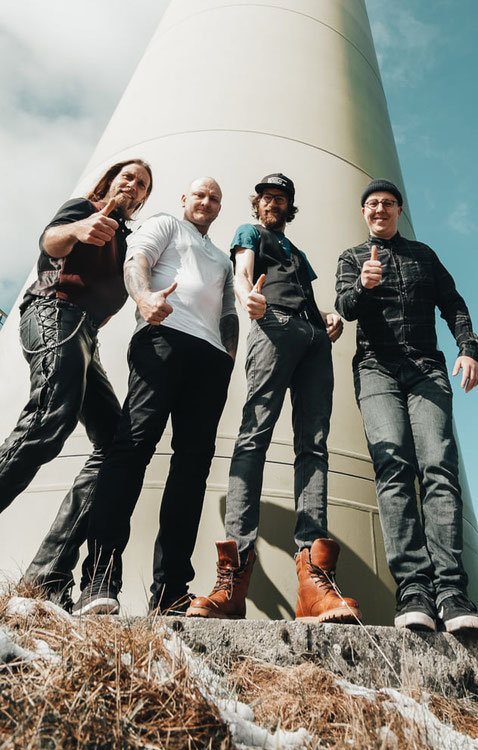 Die Formation Stepfather Fred aus Mindelheim erkundet weiterhin das Grenzland zwischen Alternative-Rock und Metal. Bis ins kommende Frühjahr hinein steigen zwischen dem Allgäu und dem Schwarzwald einige Gigs. Foto: Promo