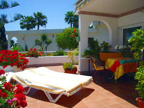 Ferienhaus bei Chayofa in La Florida mit Meerblick auf teneriffa in ruhiger Lage.