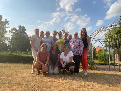 Foto von den teilnehmenden Therapeutinnen am Ausflug 