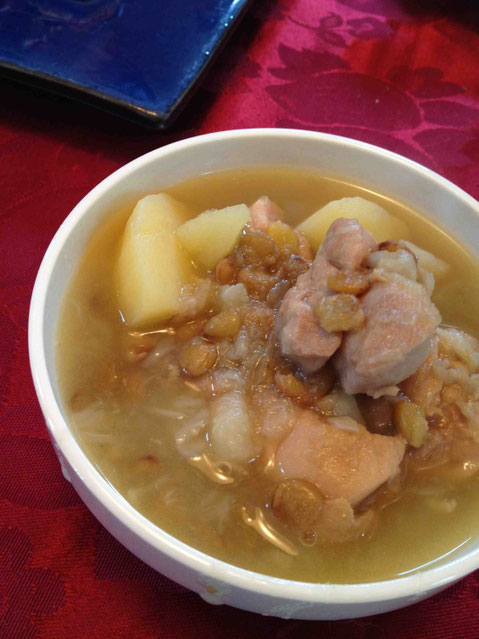 お豆たっぷりの具だくさんスープ