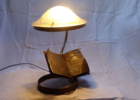 Bouquin   Ht 49 cm