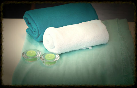 Gesichts- oder Fußmassage, Firmen Massage, Massage Praxis in Duisburg, Düsseldorf, Essen, Krefeld, Kamp-Lintford und  Umgebung