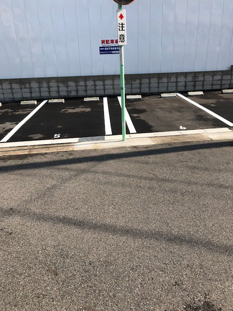 止めやすい駐車場です