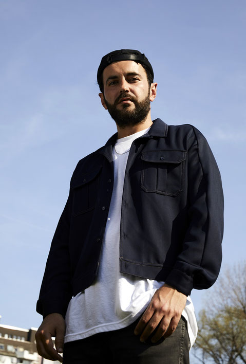 Im November ist Rapper Chefket mit seiner neuen Single "Dr. Dirican" auf Tour - mit Heimspiel am 15. November im Heidenheimer "Lokschuppen". Foto: Promo