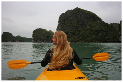 kayaking Halong Bay Vietnam Halongbucht