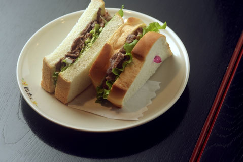 飛騨高山 レストラン 洋食 和食 ランチ 昼食 古い町並み あげづけ 高山市政記念館 陣屋前朝市 レンガ館 飛騨高山まちの博物館 郷土料理 高山ラーメン ジャスミン 古民家カフェ 町家カフェ 喫茶店 さんまち 三町 レトロ ご当地グルメ 大正ロマン 落ち着く 茶房 食事処 くつろぐ人気 おすすめ 個室団体 予約 センターフォー 平野屋本陣 ほうば味噌 飛騨牛にぎり 飛騨牛ドッグ 飛騨牛サンドイッチ ベジタリアン コーヒー 紅茶 飛騨牛カレーライス 生ビール ノンアルコール 地酒 角一 和カフェ 珈琲