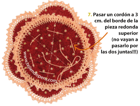 panera en tela con borde a crochet