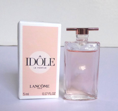 1)   IDÔLE LE PARFUM 5 ML - 2019 - BOÎTE MARQUEE CONTENANCE 0.17 FL.OZ