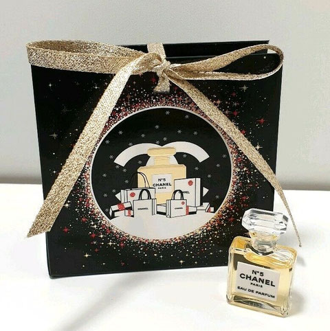 2019 - CHANEL - N° 5 EAU DE PARFUM : PRESENTATION SPECIALE NOËL 2019