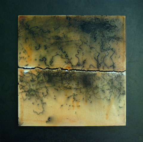 Terre cuite enfumée sur plaque d'acier - Hauteur : 27cm - Largeur : 27cm - Collection de l'artiste