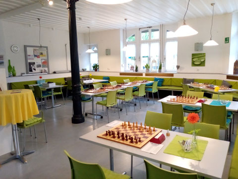 Schach im Bürger-Café Gambrinus, Friedrichstr. 6, D-79618 Rheinfelden. Kostenfrei parken! 