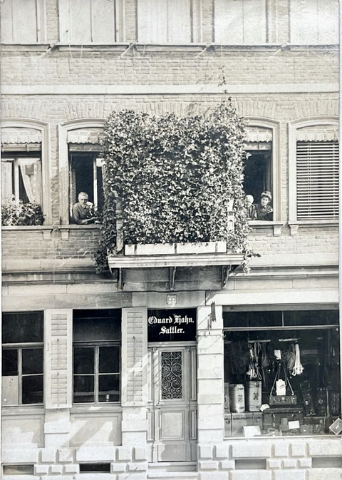 Manggasse 22; Eduard Hahn, Sattler, ca. 1908