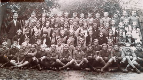 Klassenfoto um 1930