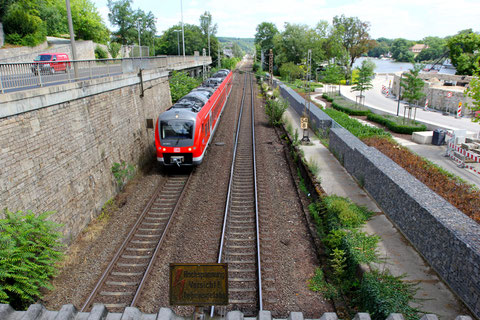 Die Eisenbahnlinie zwischen Zürch und Bastei im August 2013