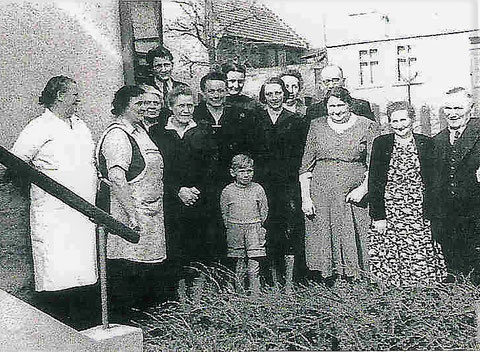 Ettas Konfirmation 1956 - Quelle Nancy Barchfeld