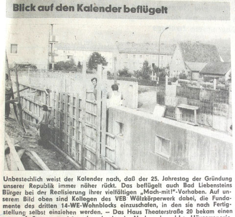 1974 war eines der Wälzkörperblöcke im Bau - rechts Haus Boxberger - aus dem Freien Wort